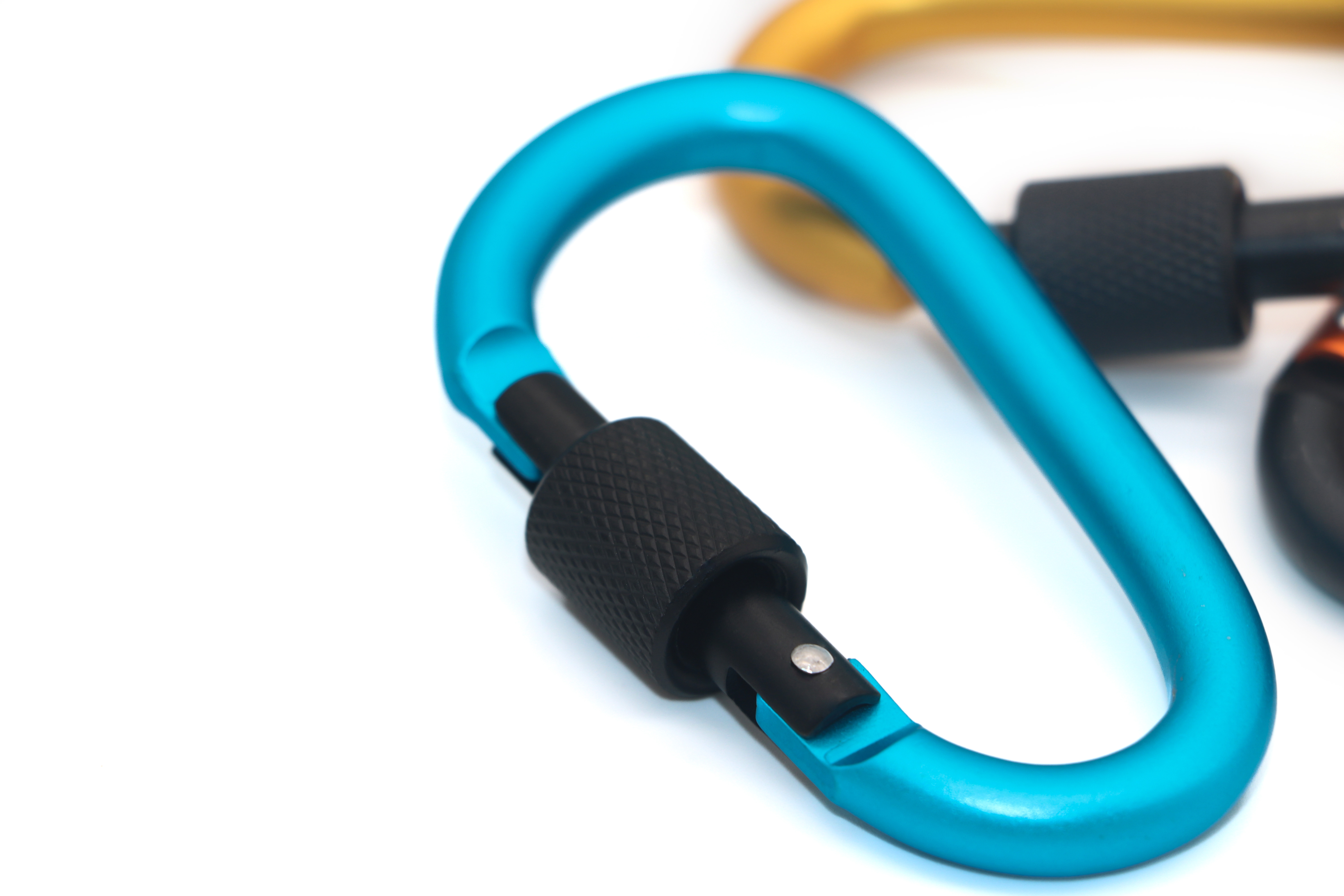 D-shaped carabiner for outdoor sports easy-to-use