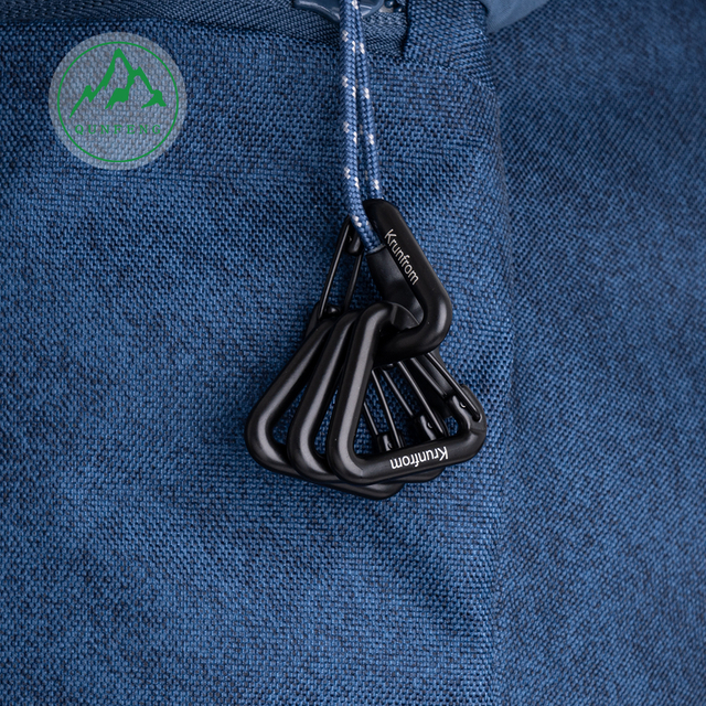 Triangle wire carabiner No. 3 metal outdoor backpack hook travel key buckle