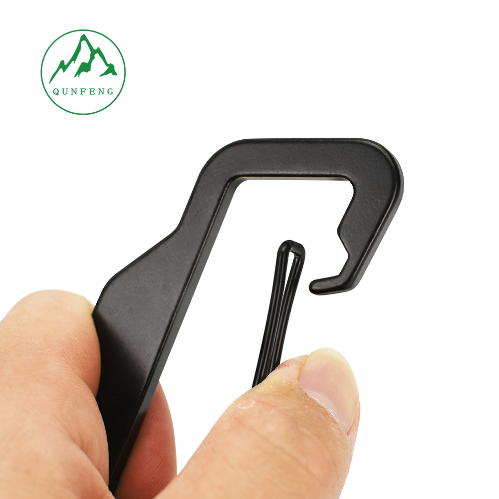 Multi-functional D-shaped climbing carabiner, outdoor safety aluminum climbing carabiner with 3-hole keyring